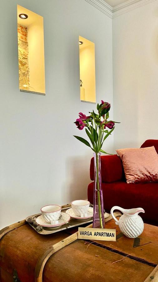 Varga Apartman Sopron Extérieur photo